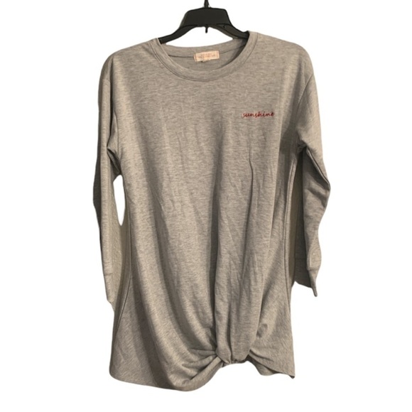 Walking on Sunshine Gray ‘Sunshine’ Embroidered Twist Front Long Sleeve Top XXL - Picture 1 of 4